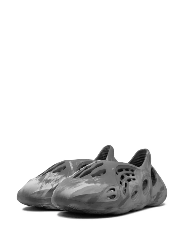 Yeezy Foam Runner cut-out sneakers