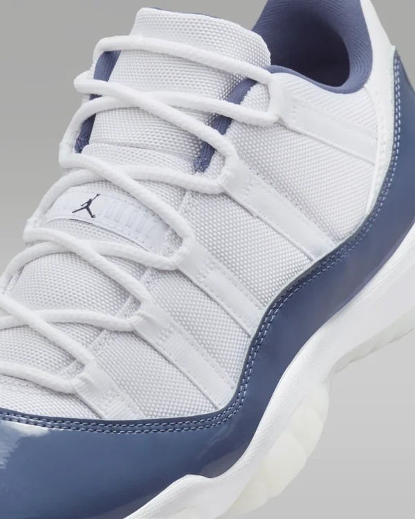 AIR JORDAN 11 RETRO LOW