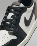 Air Jordan 1 Low OG "Mocha"