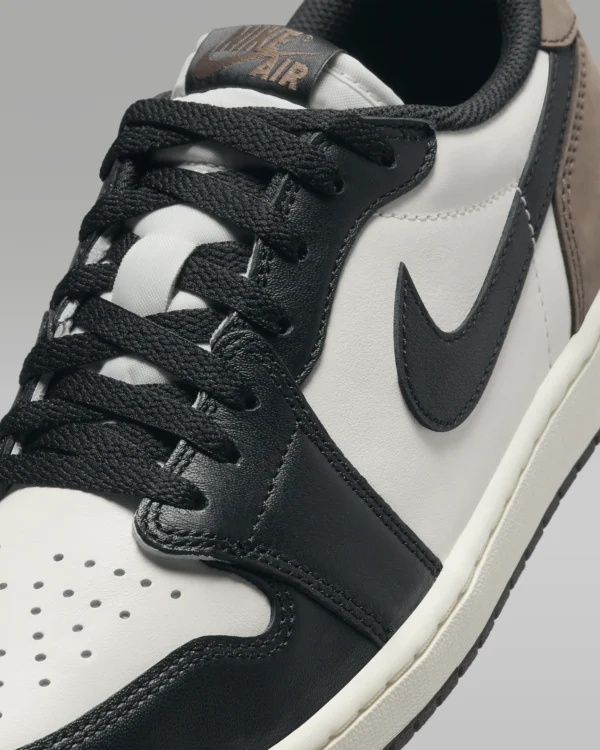 Air Jordan 1 Low OG "Mocha"