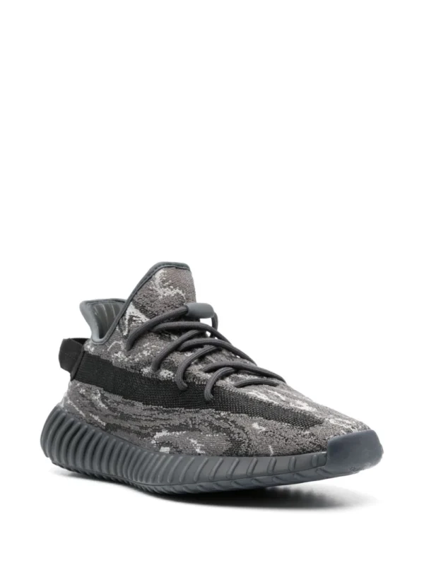Yeezy Boost 350 V2 Primeknit sneakers