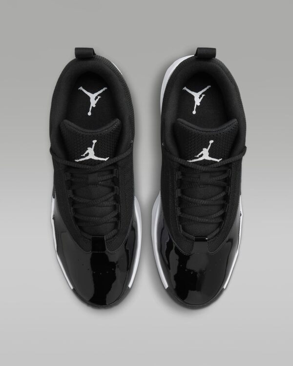 Jordan Max Aura 6