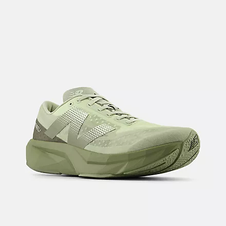 New Balance FuelCell Rebel v4