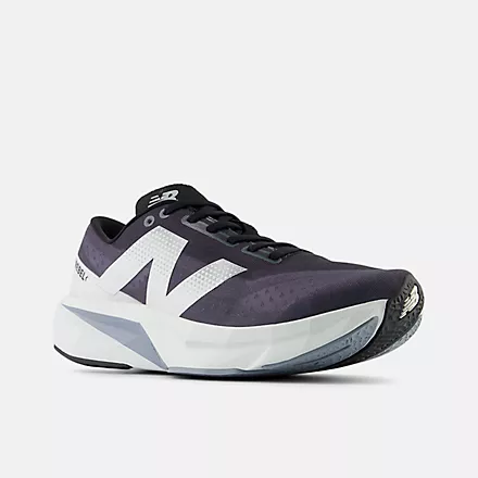 New Balance FuelCell Rebel v4