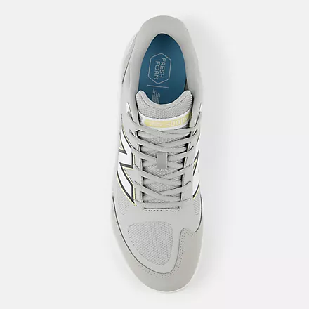 New Balance Fresh Foam 3000v7 Turf-Trainer